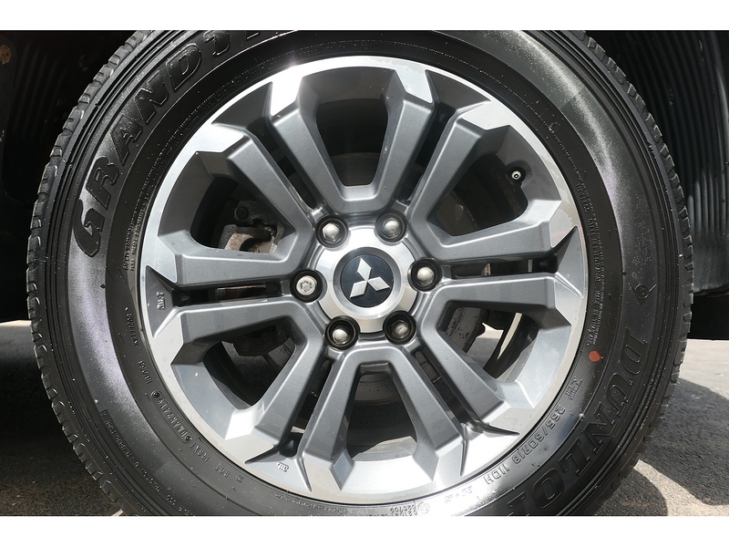 Mitsubishi 2.2 DI-D DC Barbarian X Pickup 4dr Diesel Auto 4WD Euro 6 (s/s) (150 ps)