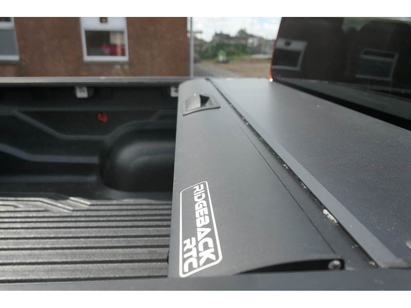 Mitsubishi 2.2 DI-D DC Barbarian X Pickup 4dr Diesel Auto 4WD Euro 6 (s/s) (150 ps)