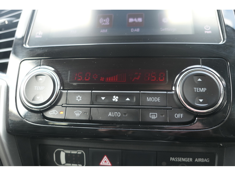 Mitsubishi 2.2 DI-D DC Barbarian X Pickup 4dr Diesel Auto 4WD Euro 6 (s/s) (150 ps)