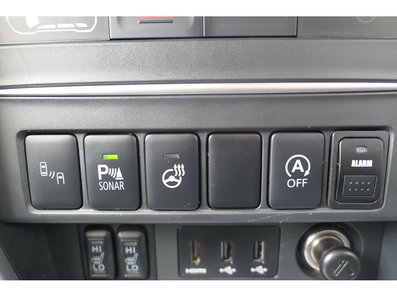 Mitsubishi 2.2 DI-D DC Barbarian X Pickup 4dr Diesel Auto 4WD Euro 6 (s/s) (150 ps)