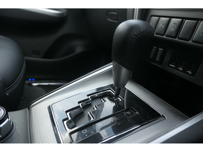 Mitsubishi 2.2 DI-D DC Barbarian X Pickup 4dr Diesel Auto 4WD Euro 6 (s/s) (150 ps)