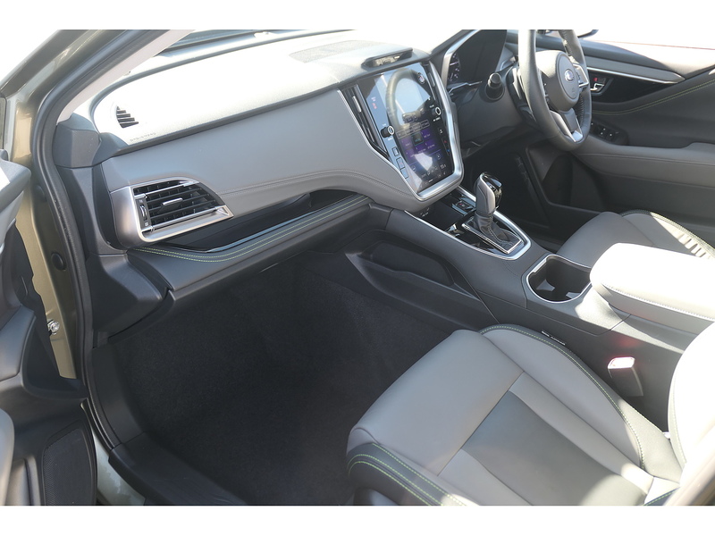 Subaru 2.5i Field Estate 5dr Petrol Lineartronic 4WD Euro 6 (s/s) (169 ps)