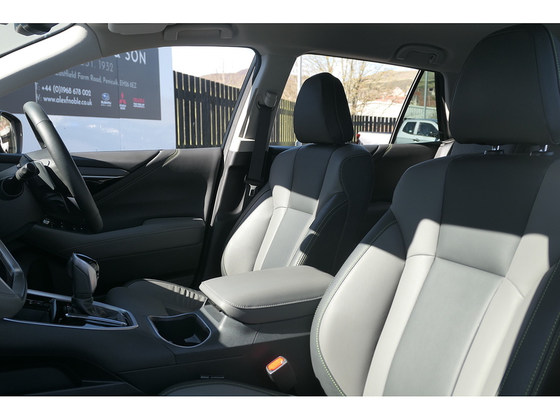 Subaru 2.5i Field Estate 5dr Petrol Lineartronic 4WD Euro 6 (s/s) (169 ps)