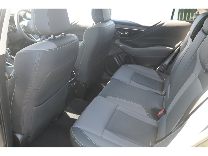 Subaru 2.5i Field Estate 5dr Petrol Lineartronic 4WD Euro 6 (s/s) (169 ps)