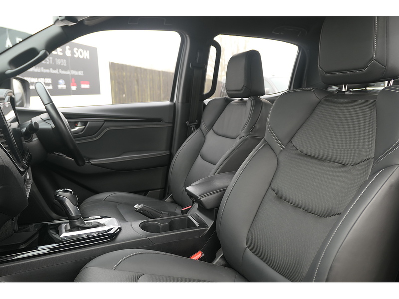 Isuzu 1.9 TD V-Cross Pickup Double Cab 4dr Diesel Auto 4WD Euro 6 (s/s) (164 ps)
