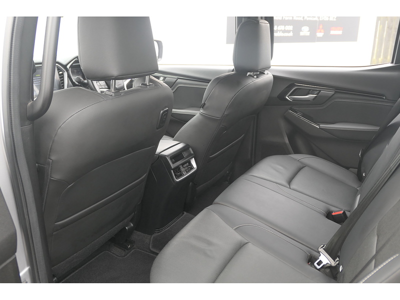 Isuzu 1.9 TD V-Cross Pickup Double Cab 4dr Diesel Auto 4WD Euro 6 (s/s) (164 ps)