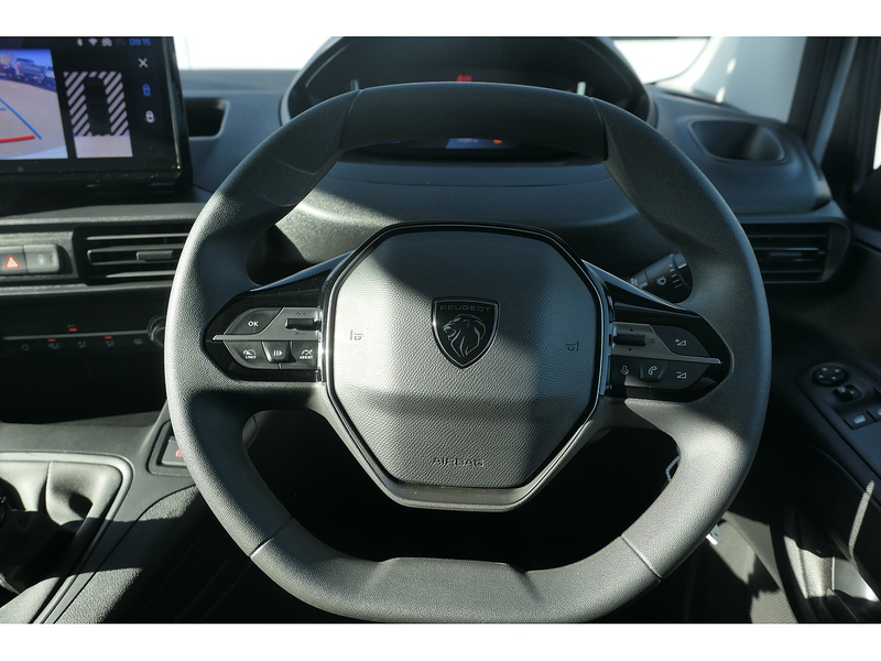 Peugeot 1.5 BlueHDi 950 Asphalt Long Panel Van 6dr Diesel Manual LWB Euro 6 (s/s) (100 ps)