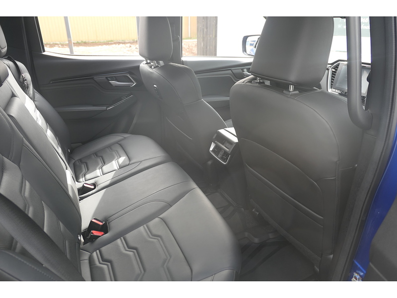 Isuzu 1.9 TD V-Cross Pickup Double Cab 4dr Diesel Manual 4WD Euro 6 (s/s) (164 ps)