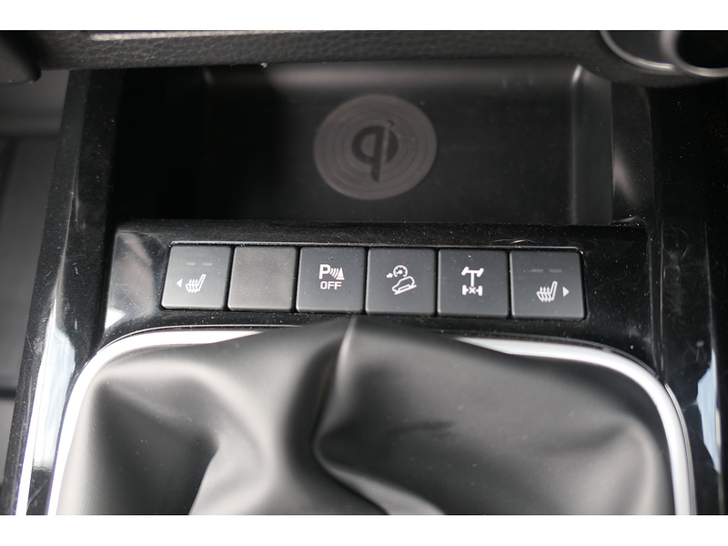 Isuzu 1.9 TD V-Cross Pickup Double Cab 4dr Diesel Manual 4WD Euro 6 (s/s) (164 ps)