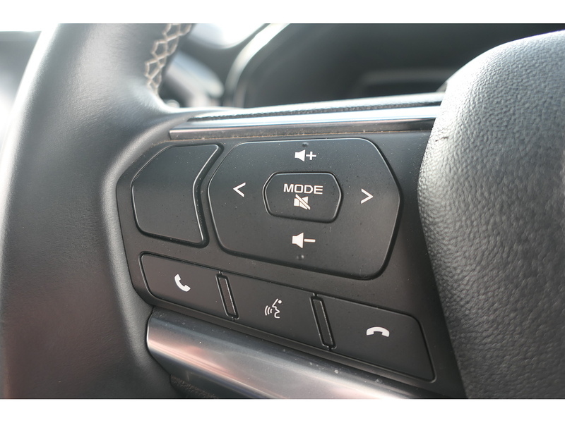 Isuzu 1.9 TD V-Cross Pickup Double Cab 4dr Diesel Manual 4WD Euro 6 (s/s) (164 ps)