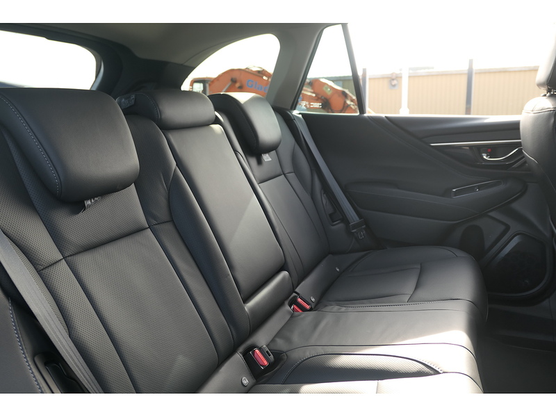 Subaru 2.5i Touring Estate 5dr Petrol Lineartronic 4WD Euro 6 (s/s) (169 ps)