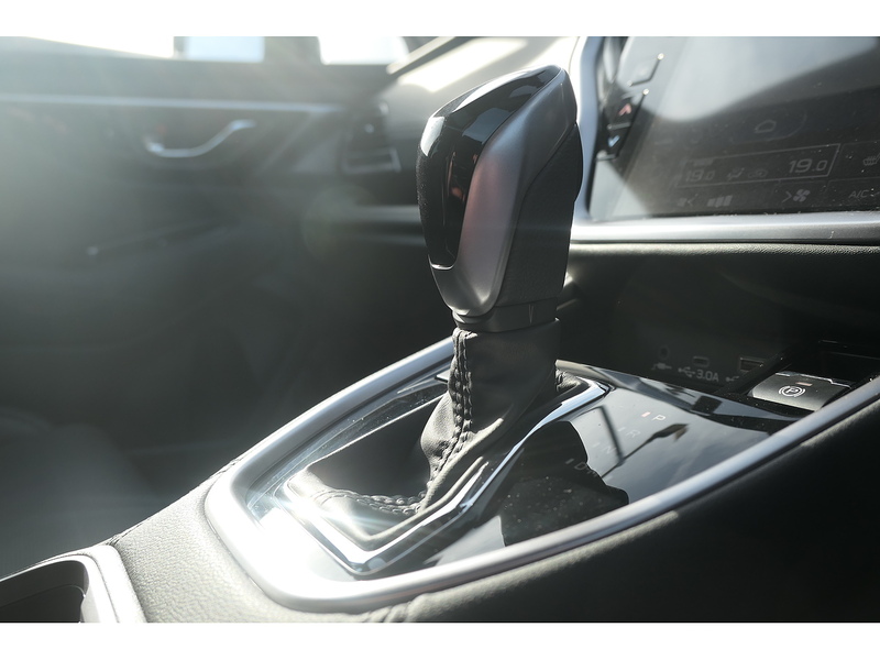 Subaru 2.5i Touring Estate 5dr Petrol Lineartronic 4WD Euro 6 (s/s) (169 ps)