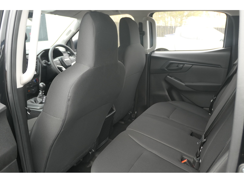 Isuzu 1.9 TD Utility Diff Lock Pickup Double Cab 4dr Diesel Manual 4WD Euro 6 (s/s) (164 ps)