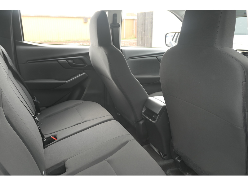 Isuzu 1.9 TD Utility Diff Lock Pickup Double Cab 4dr Diesel Manual 4WD Euro 6 (s/s) (164 ps)