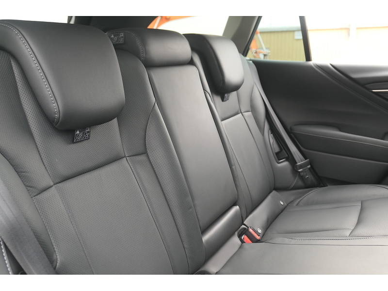 Subaru 2.5i Touring Estate 5dr Petrol Lineartronic 4WD Euro 6 (s/s) (169 ps)