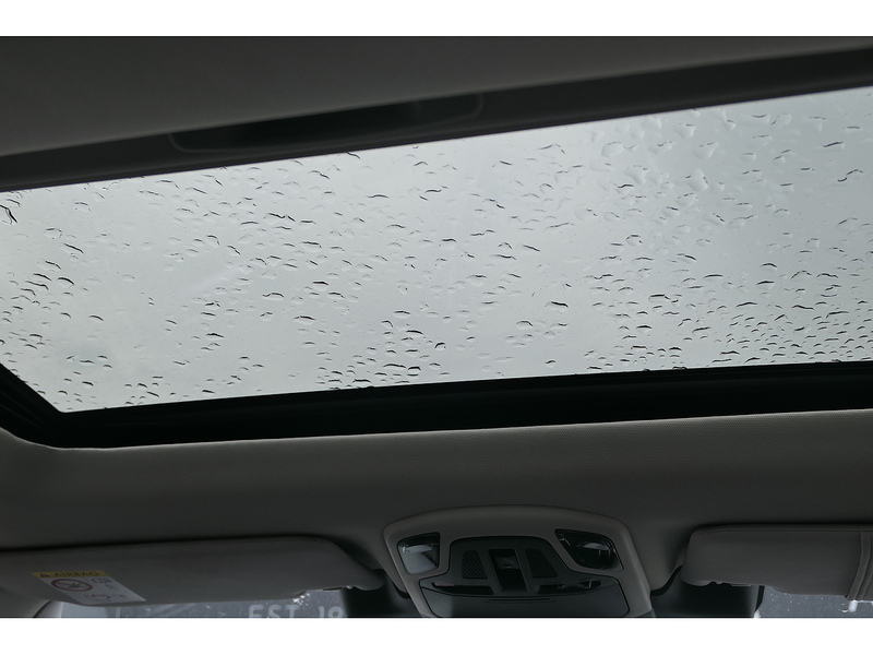 Subaru 2.5i Touring Estate 5dr Petrol Lineartronic 4WD Euro 6 (s/s) (169 ps)