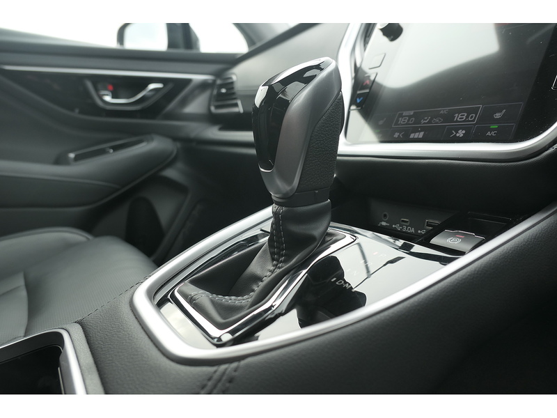 Subaru 2.5i Touring Estate 5dr Petrol Lineartronic 4WD Euro 6 (s/s) (169 ps)