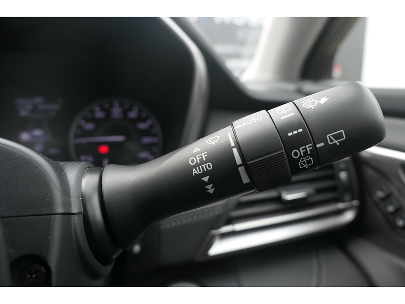 Subaru 2.5i Touring Estate 5dr Petrol Lineartronic 4WD Euro 6 (s/s) (169 ps)