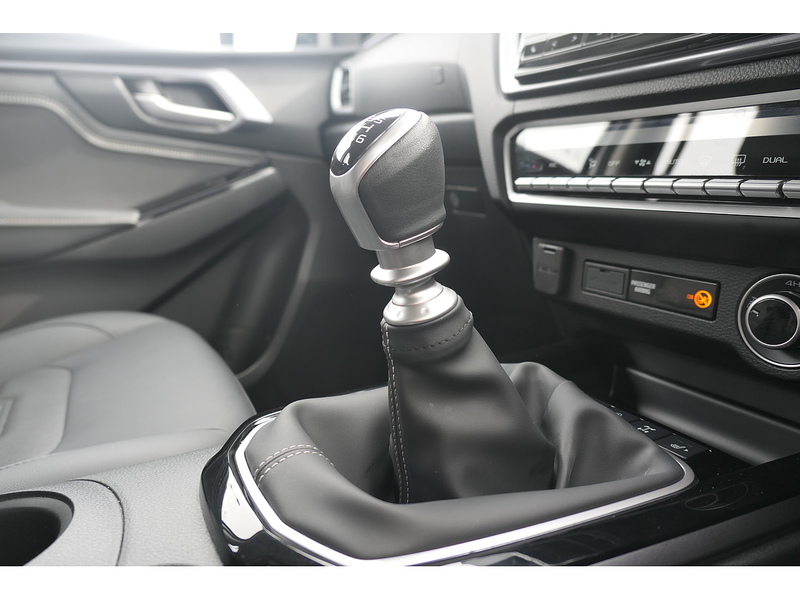 Isuzu 1.9 TD DL40 Pickup Double Cab 4dr Diesel Manual 4WD Euro 6 (s/s) (164 ps)