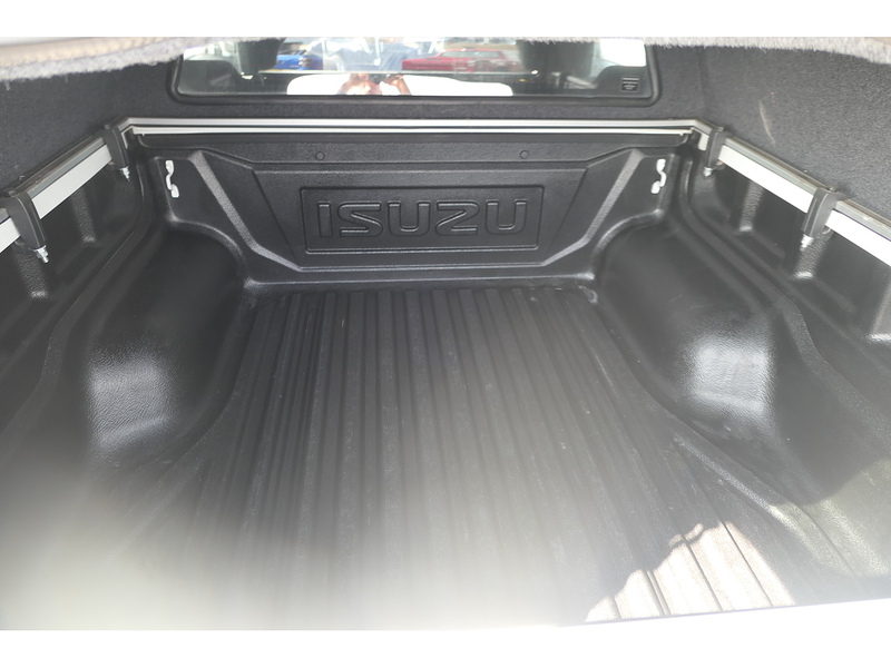 Isuzu 1.9 TD DL20 Pickup Double Cab 4dr Diesel Auto 4WD Euro 6 (s/s) (164 ps)