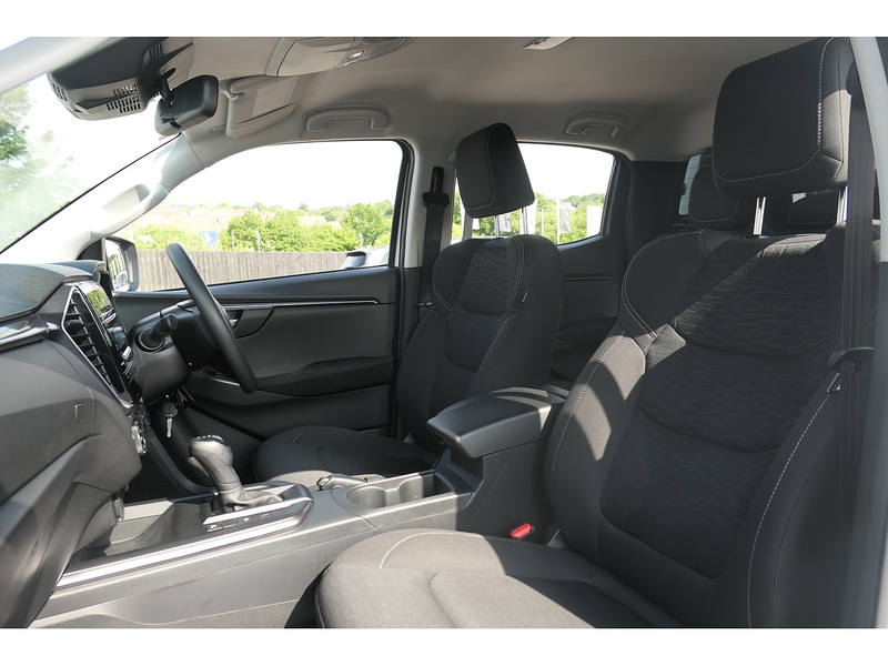 Isuzu 1.9 TD DL20 Pickup Double Cab 4dr Diesel Auto 4WD Euro 6 (s/s) (164 ps)
