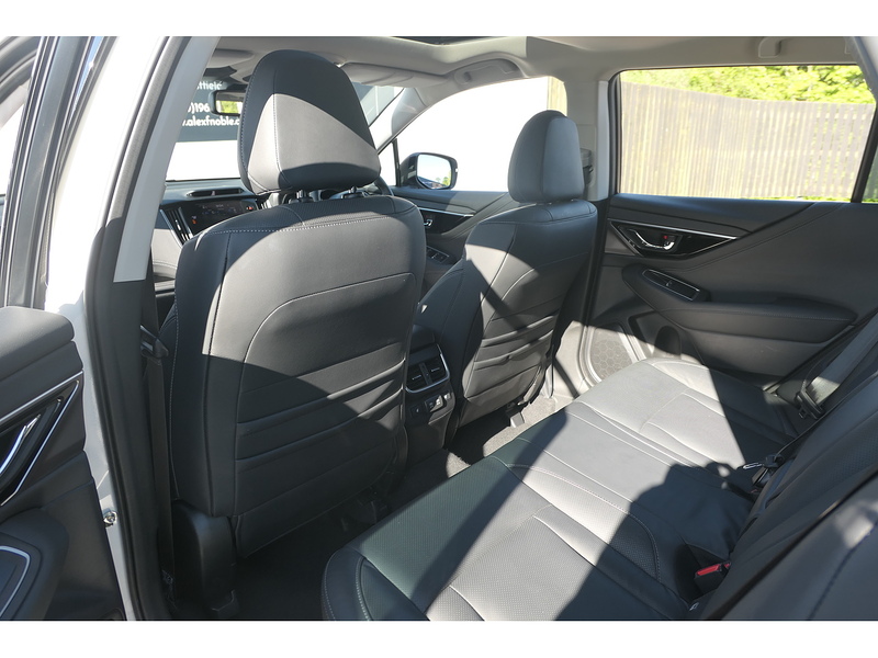 Subaru 2.5i Touring Estate 5dr Petrol Lineartronic 4WD Euro 6 (s/s) (169 ps)