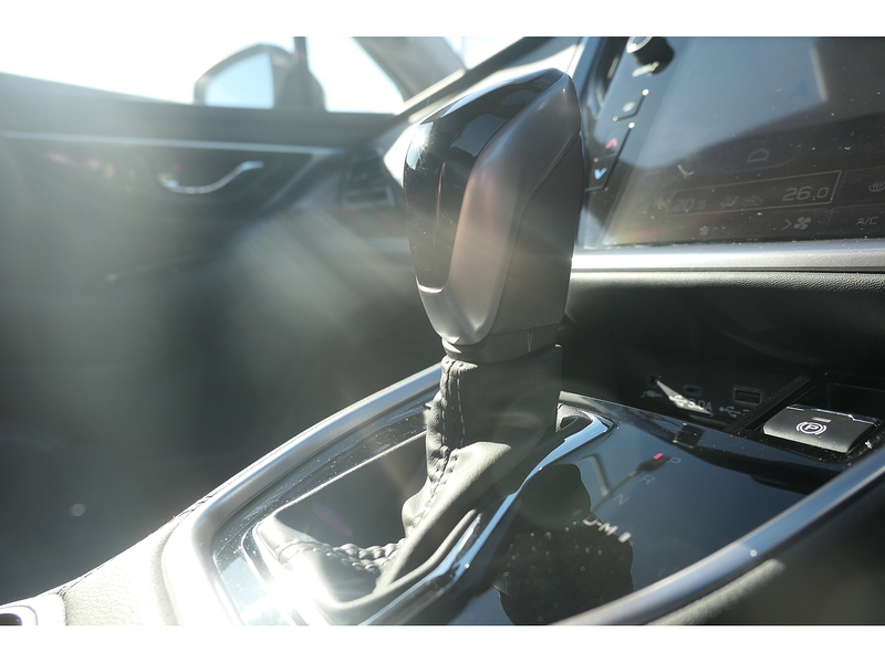 Subaru 2.5i Touring Estate 5dr Petrol Lineartronic 4WD Euro 6 (s/s) (169 ps)