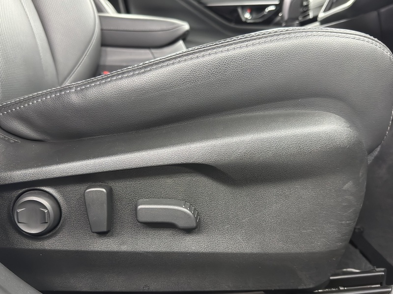 Subaru 2.5i Touring Estate 5dr Petrol Lineartronic 4WD Euro 6 (s/s) (169 ps)