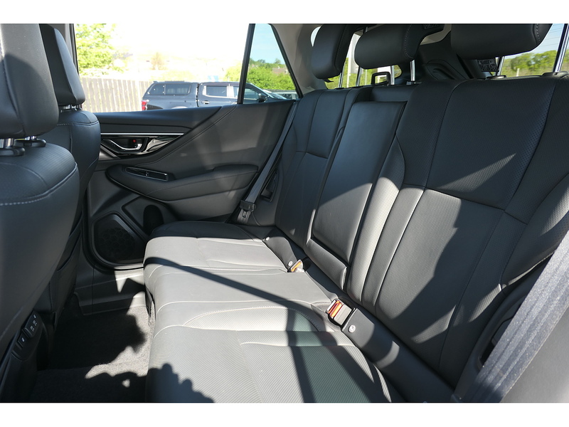 Subaru 2.5i Touring Estate 5dr Petrol Lineartronic 4WD Euro 6 (s/s) (169 ps)