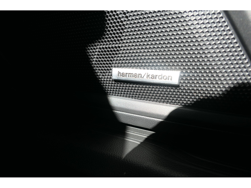 Subaru 2.5i Touring Estate 5dr Petrol Lineartronic 4WD Euro 6 (s/s) (169 ps)