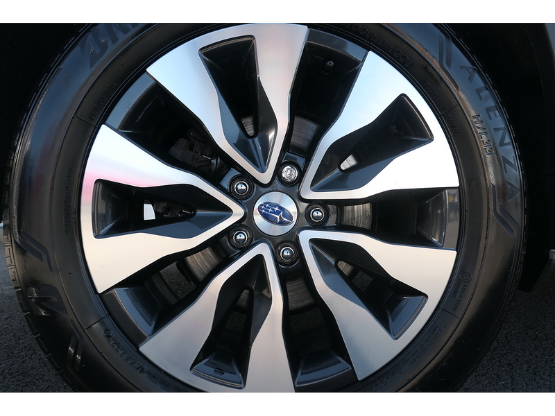 Subaru 2.5i Touring Estate 5dr Petrol Lineartronic 4WD Euro 6 (s/s) (169 ps)