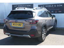 Subaru Outback i Touring 