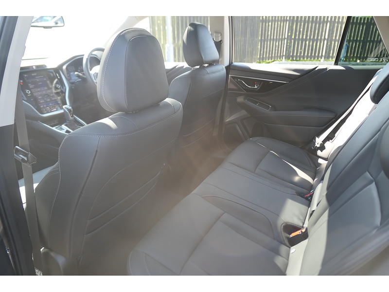 Subaru 2.5i Touring Estate 5dr Petrol Lineartronic 4WD Euro 6 (s/s) (169 ps)