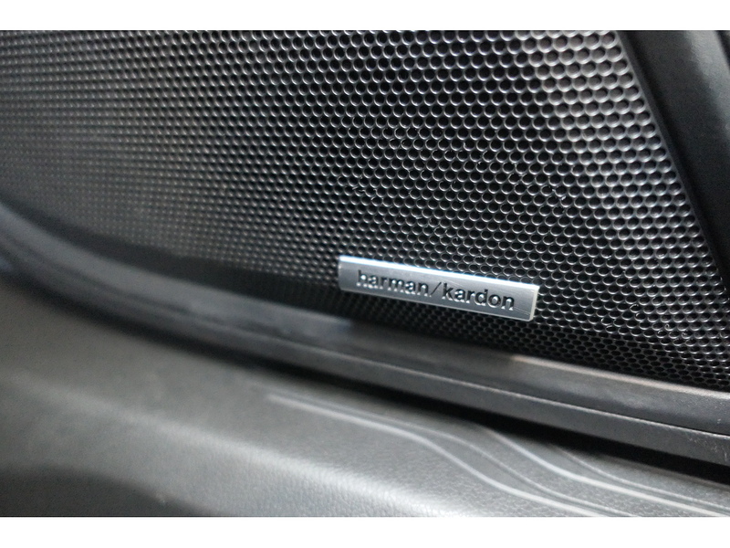 Subaru 2.5i Touring Estate 5dr Petrol Lineartronic 4WD Euro 6 (s/s) (169 ps)