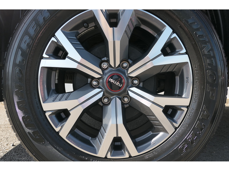 Isuzu 1.9 TD DL40 Pickup Double Cab 4dr Diesel Auto 4WD Euro 6 (s/s) (164 ps)