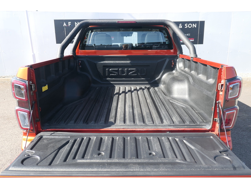 Isuzu 1.9 TD DL40 Pickup Double Cab 4dr Diesel Auto 4WD Euro 6 (s/s) (164 ps)