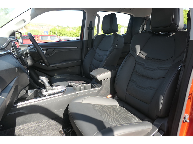 Isuzu 1.9 TD DL40 Pickup Double Cab 4dr Diesel Auto 4WD Euro 6 (s/s) (164 ps)