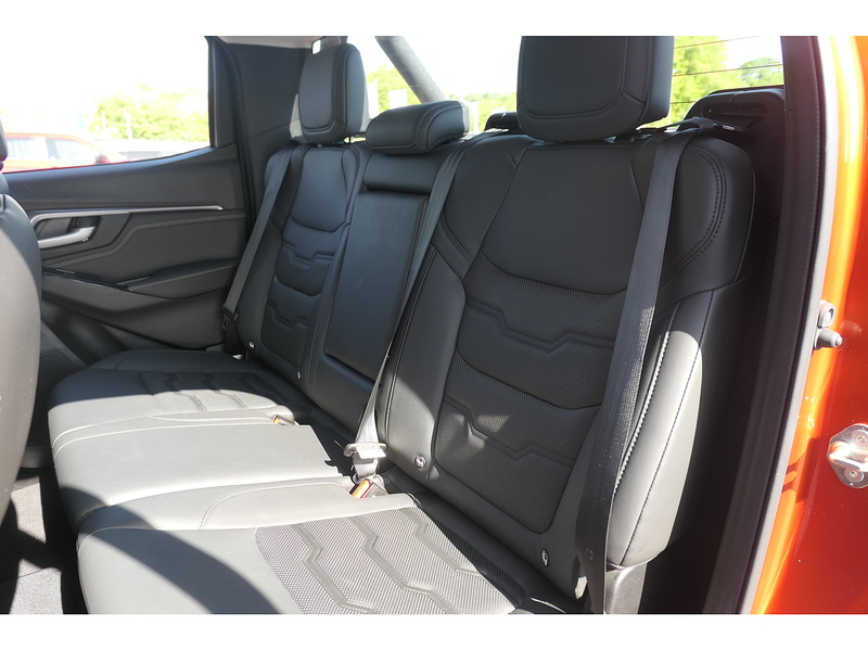 Isuzu 1.9 TD DL40 Pickup Double Cab 4dr Diesel Auto 4WD Euro 6 (s/s) (164 ps)