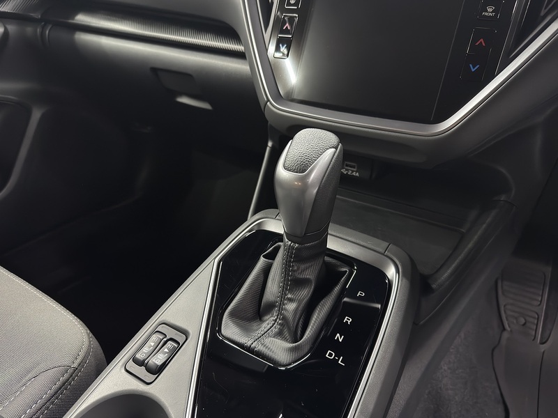 Subaru 2.0 i e-Boxer Limited SUV 5dr Petrol Hybrid Lineartronic 4WD Euro 6 (s/s) (136 ps)