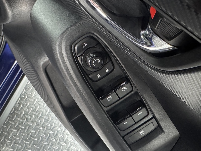 Subaru 2.0 i e-Boxer Limited SUV 5dr Petrol Hybrid Lineartronic 4WD Euro 6 (s/s) (136 ps)