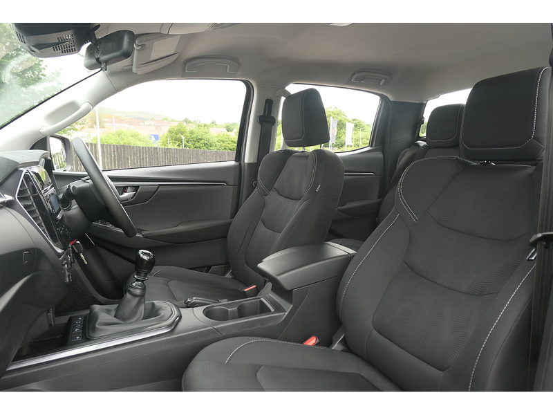 Isuzu 1.9 TD DL20 Pickup Double Cab 4dr Diesel Manual 4WD Euro 6 (s/s) (164 ps)