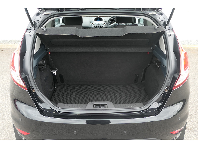 Ford 1.6 TDCi Sport Panel Van 3dr Diesel Manual (94 bhp)