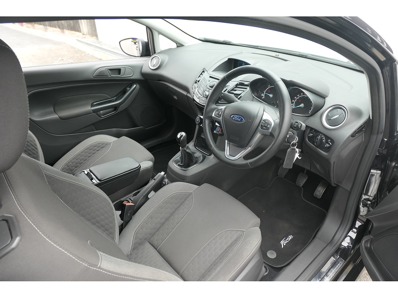 Ford 1.6 TDCi Sport Panel Van 3dr Diesel Manual (94 bhp)