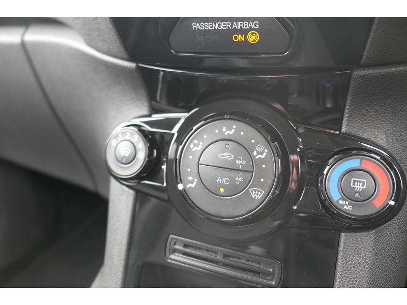 Ford 1.6 TDCi Sport Panel Van 3dr Diesel Manual (94 bhp)