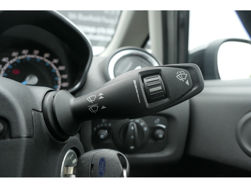 Ford 1.6 TDCi Sport Panel Van 3dr Diesel Manual (94 bhp)