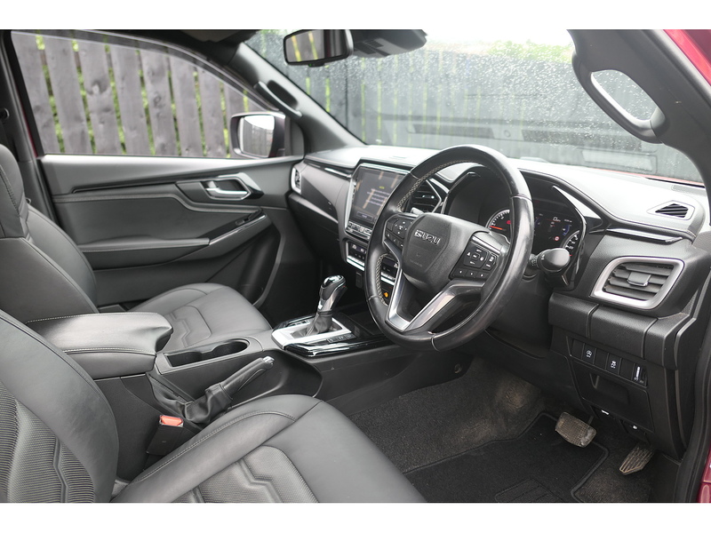 Isuzu 1.9 TD V-Cross Pickup Double Cab 4dr Diesel Auto 4WD Euro 6 (s/s) (164 ps)