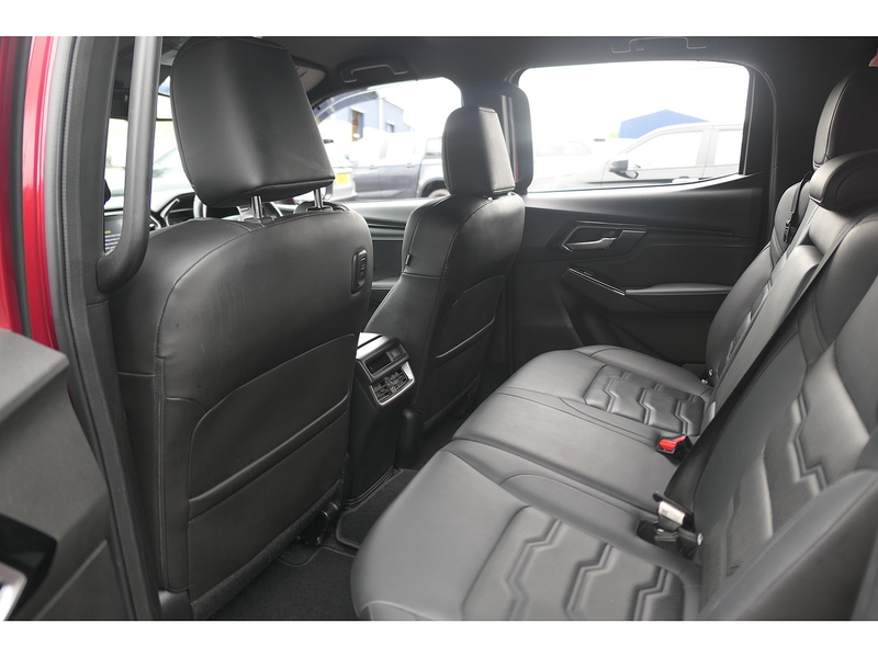 Isuzu 1.9 TD V-Cross Pickup Double Cab 4dr Diesel Auto 4WD Euro 6 (s/s) (164 ps)