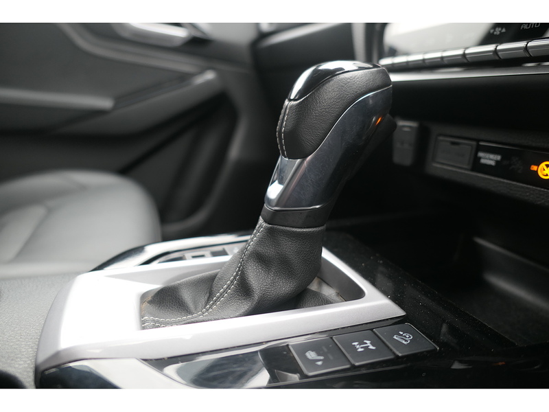 Isuzu 1.9 TD V-Cross Pickup Double Cab 4dr Diesel Auto 4WD Euro 6 (s/s) (164 ps)