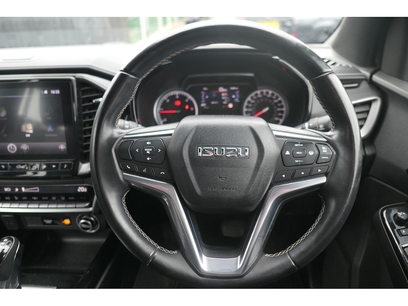 Isuzu 1.9 TD V-Cross Pickup Double Cab 4dr Diesel Auto 4WD Euro 6 (s/s) (164 ps)