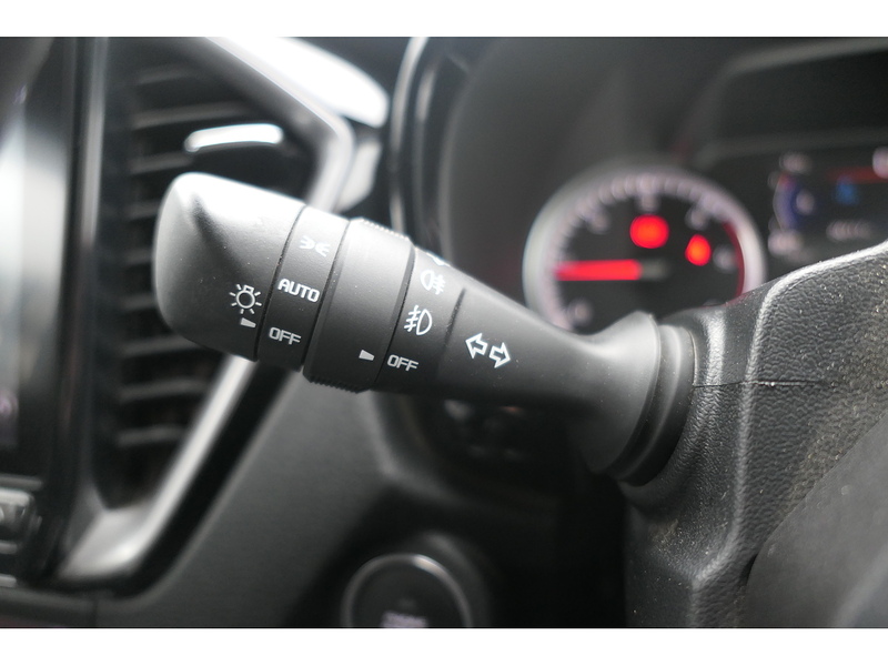 Isuzu 1.9 TD V-Cross Pickup Double Cab 4dr Diesel Auto 4WD Euro 6 (s/s) (164 ps)